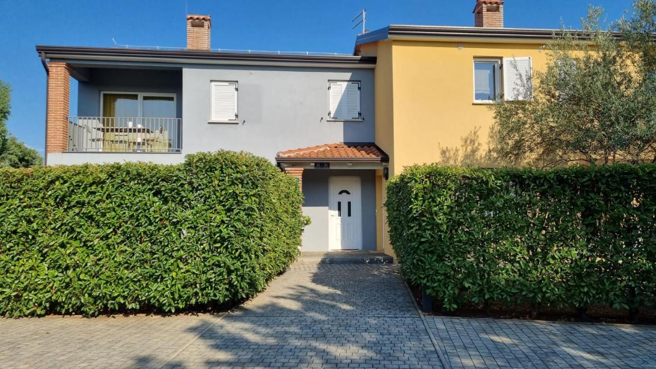 Ferienwohnung Casa Emma With Pool Poreč Exterior foto